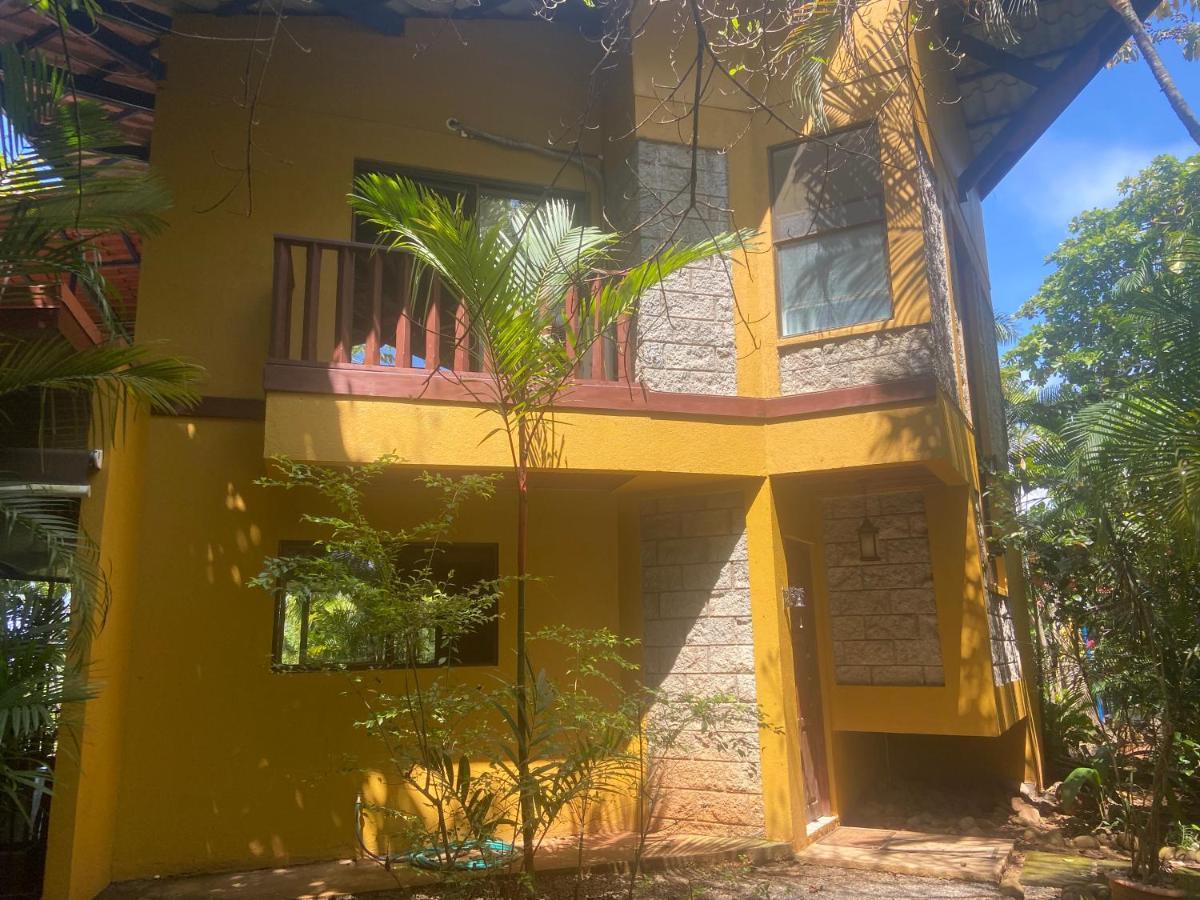 Casa De Veraneo Quinta Las Trillizas Esparza Экстерьер фото